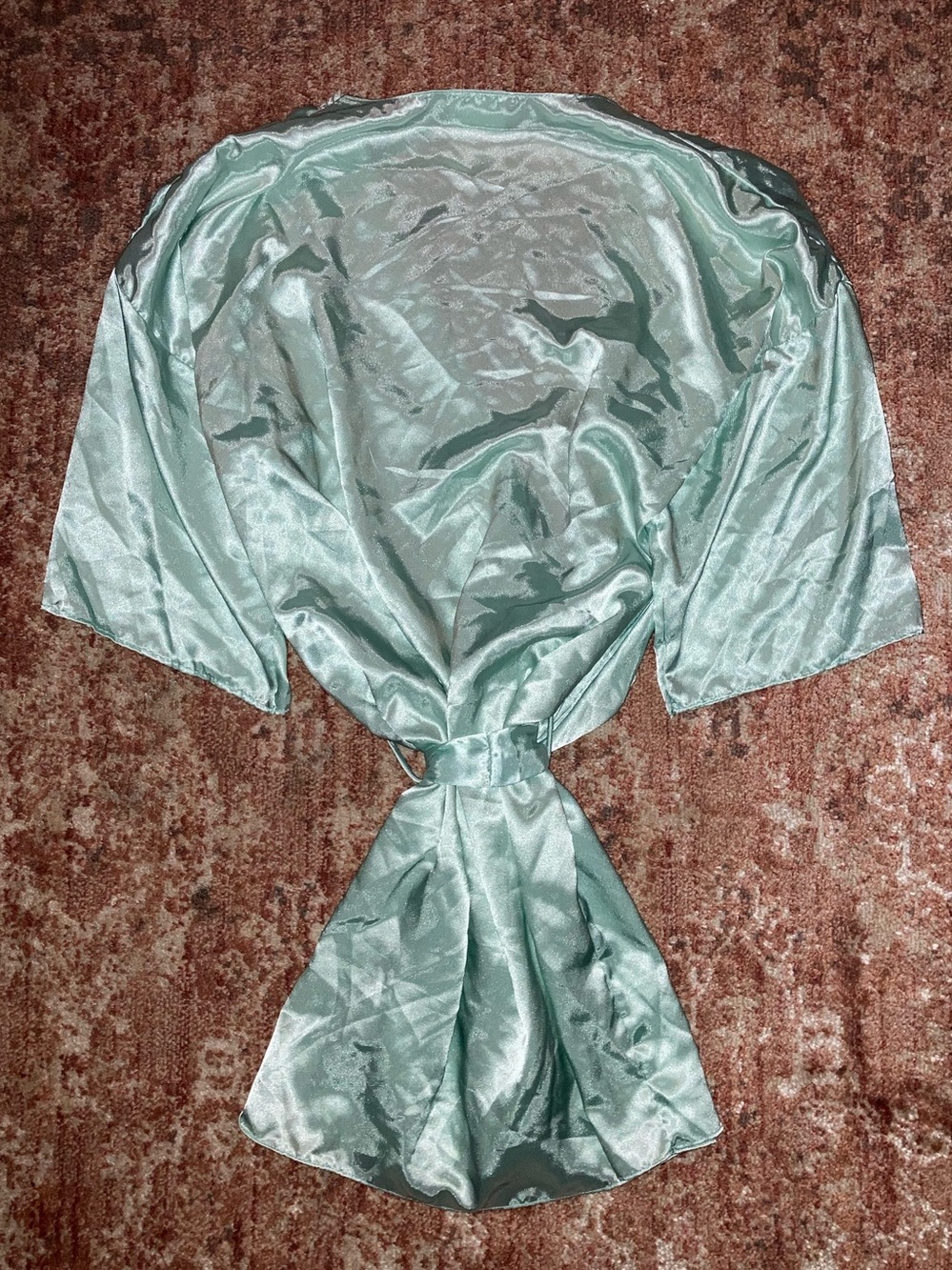 Light Green Satin Robe - Picture 2 of 3